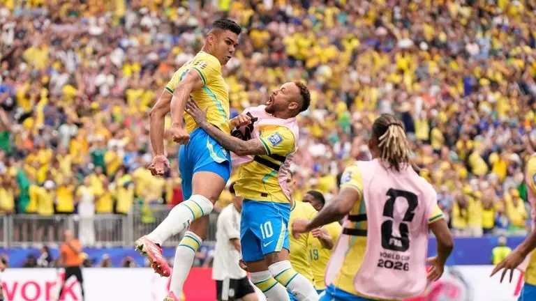 2026年世界杯:巴西2-1日本 - 加布里埃尔·马丁内利在最后时刻打入制胜球,卡洛·安切洛蒂的球队逆转晋级