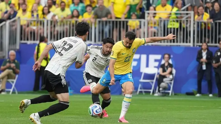 2026年世界杯:巴西2-1日本 - 加布里埃尔·马丁内利在最后时刻打入制胜球,卡洛·安切洛蒂的球队逆转晋级