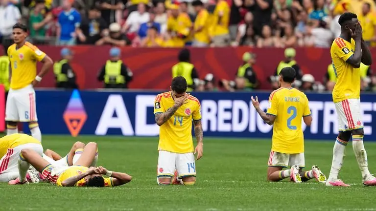 2026年世界杯:瑞士0-0哥伦比亚(点球:4-3) - 瑞士通过点球晋级四分之一决赛,将迎战阿根廷