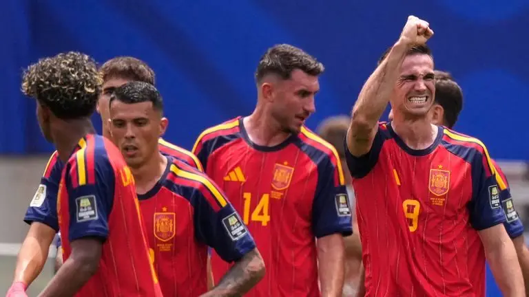 2026年世界杯:西班牙2-1比利时,米克尔·梅里诺在最后时刻打入制胜球,西班牙晋级半决赛对阵法国