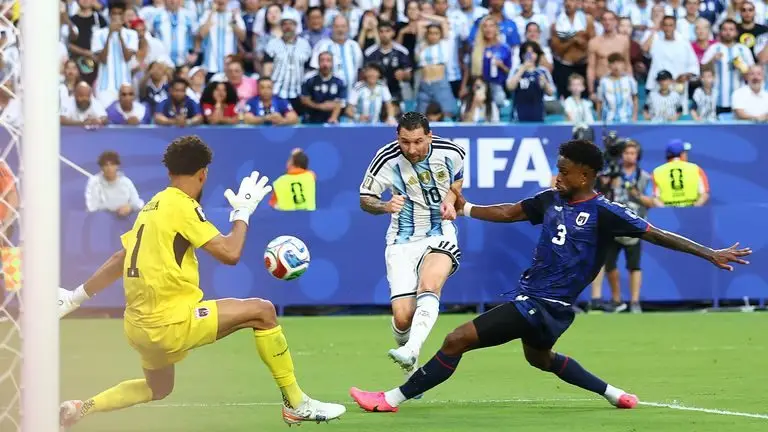 2026年世界杯:阿根廷3-2胜开普敦,卫冕冠军避免历史最大冷门